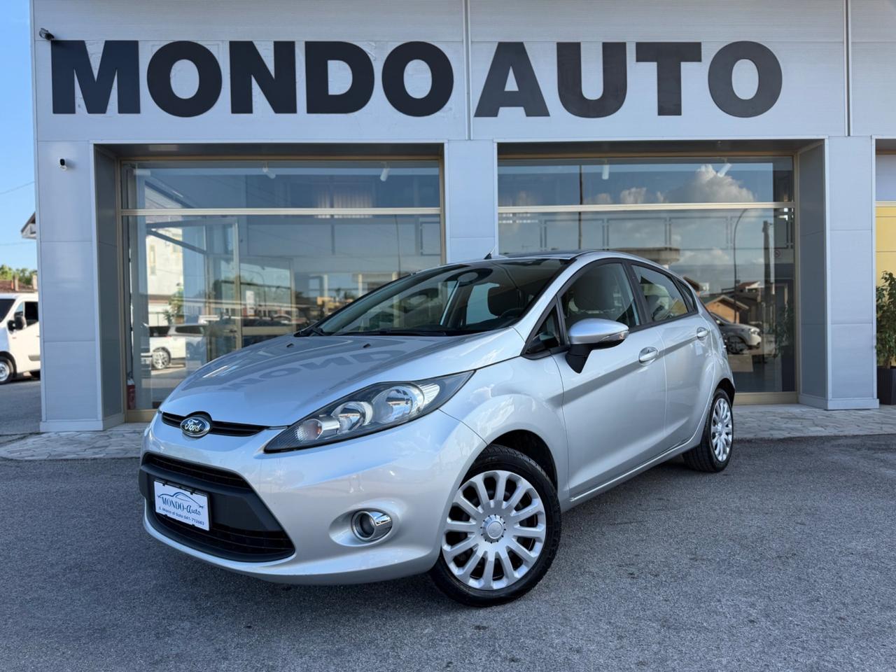 Ford Fiesta Ikon 1.4 TDCi 70CV 5 porte