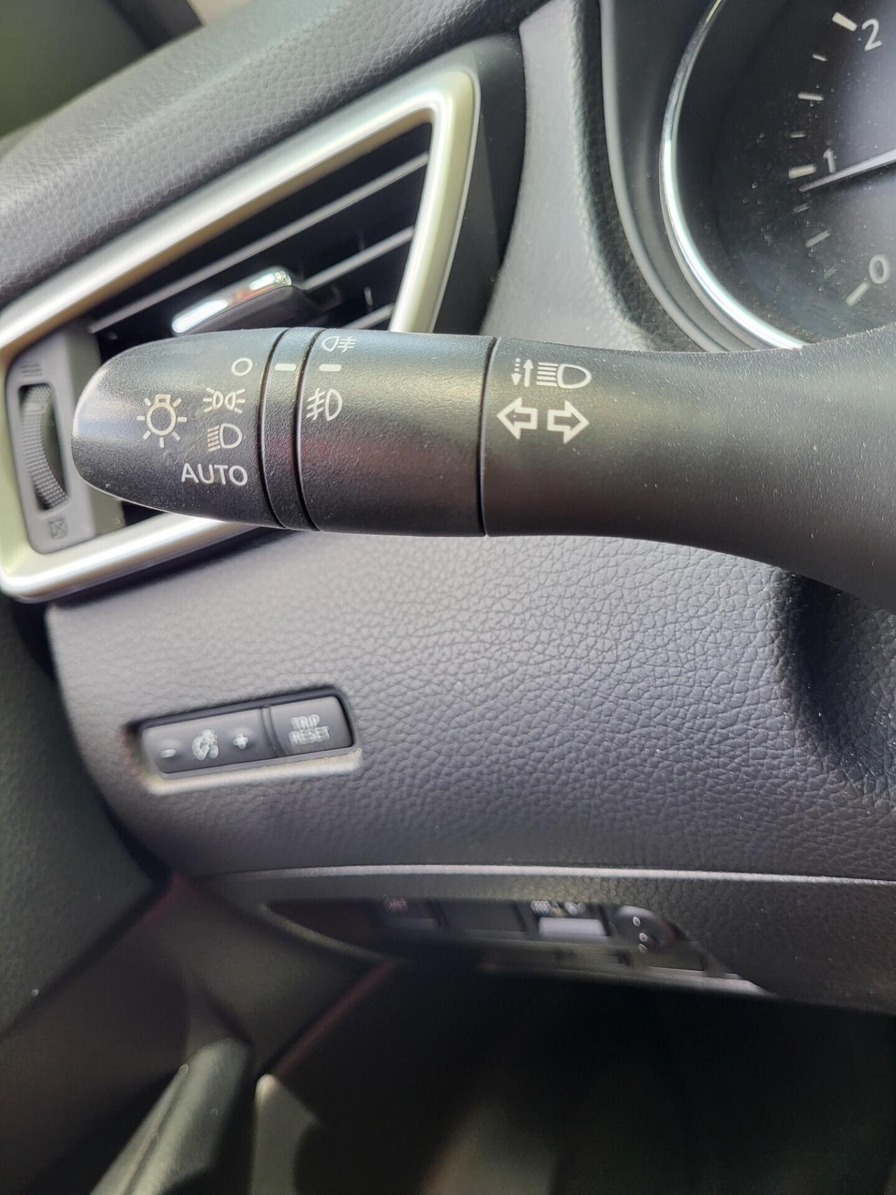 Nissan Qashqai 1,5 dCi-UNICO PROPR-NAVI-TELECAMERA