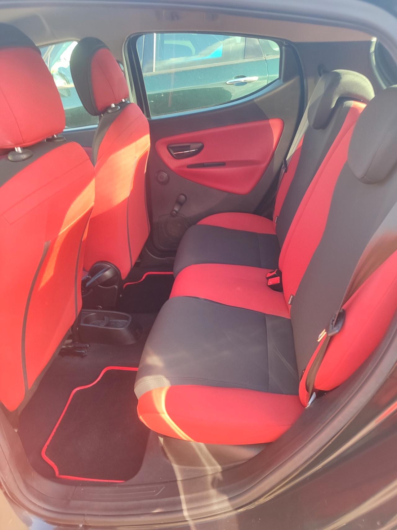 Lancia Ypsilon 1.2 69 CV 5 porte S&S Gold