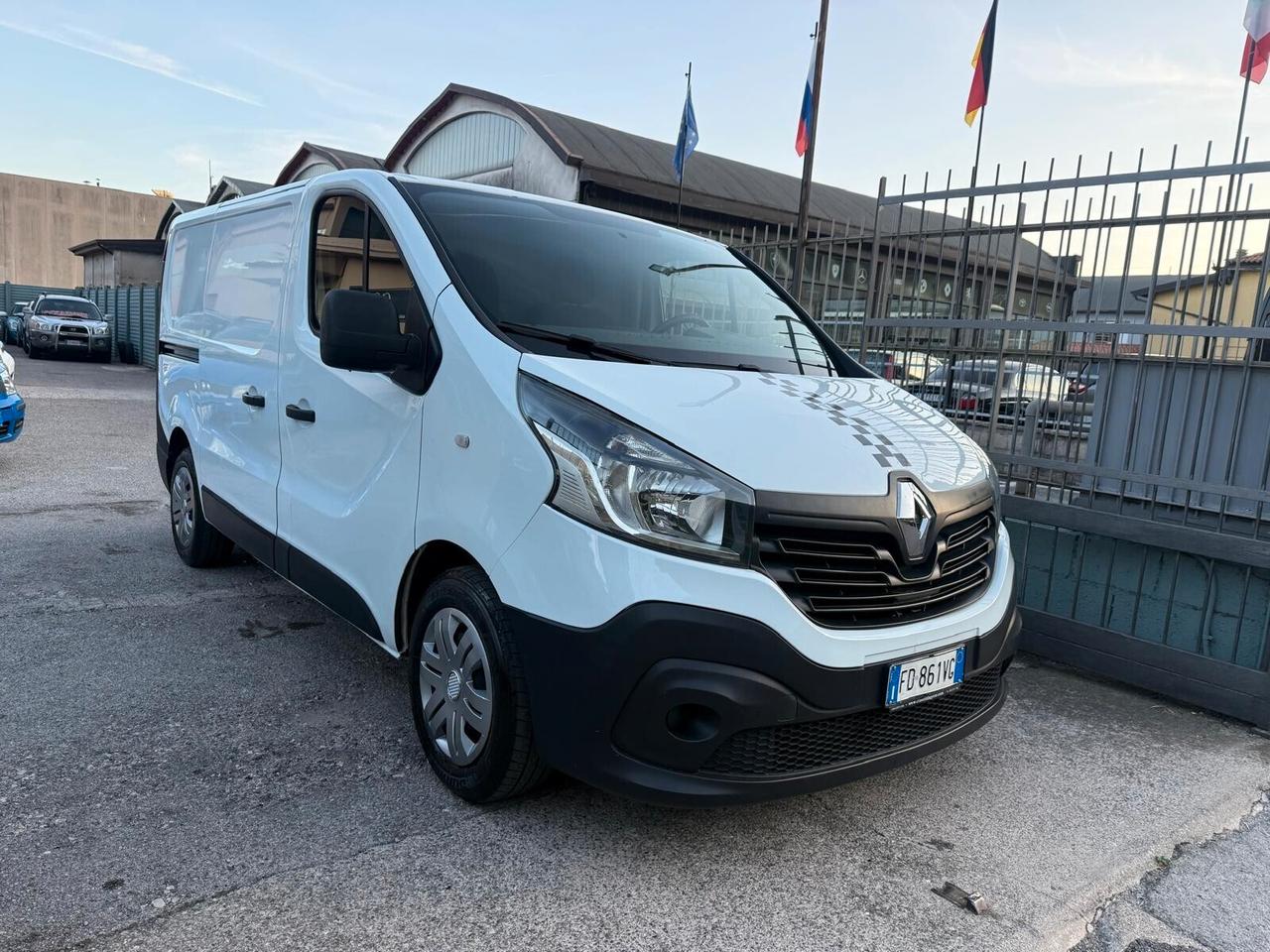 Renault trafic 1600 T27