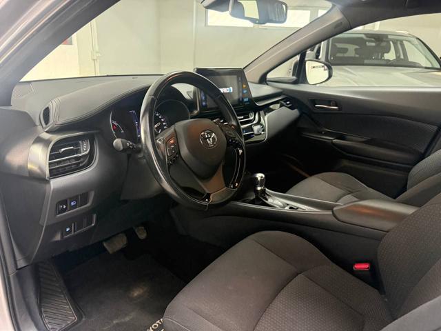 TOYOTA C-HR 1.8 Hybrid E-CVT Business