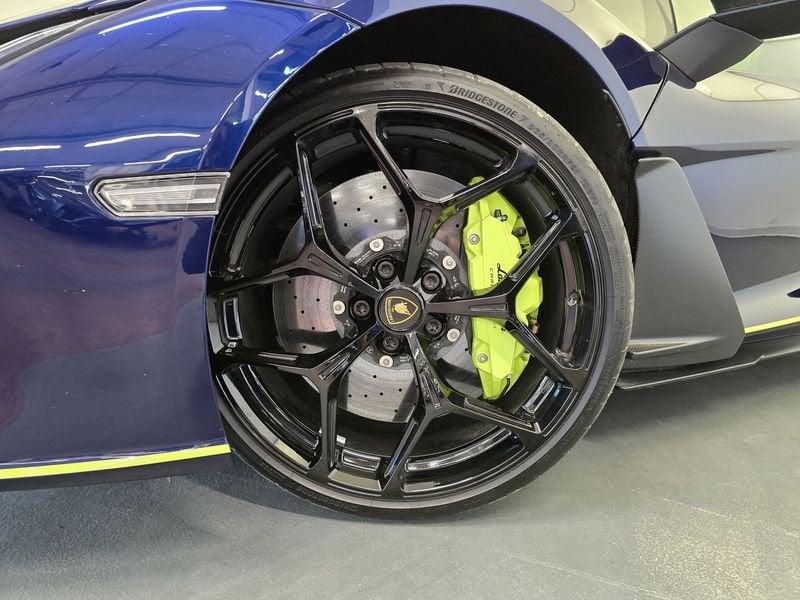 Lamborghini Revuelto Revuelto 6.5 V12
