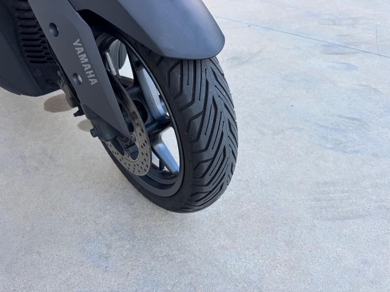 Yamaha X-Max 300 ABS