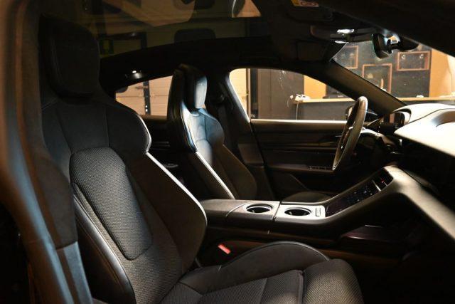 PORSCHE Taycan TURBO S 7461CV FULL DELL'IMPOSSIBILE LISTINO 245K!