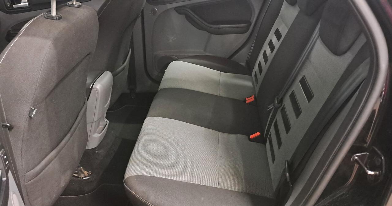 Ford Focus 1.6 5p. Bz.- GPL Titanium