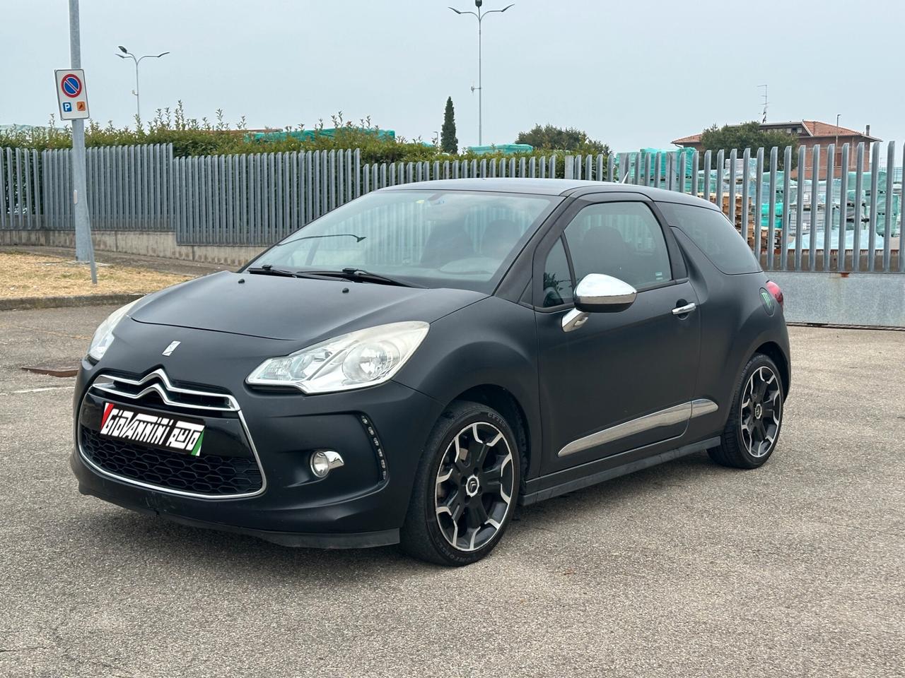 Ds DS3 3 1.4 VTi 95 GPL airdream Just Black