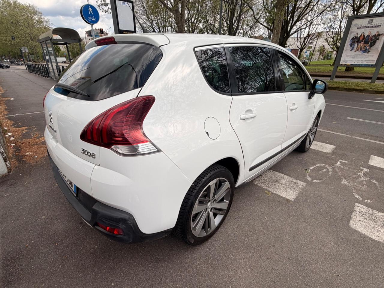 Peugeot 3008 1.6 HDi Allure POCHISSIMI KM