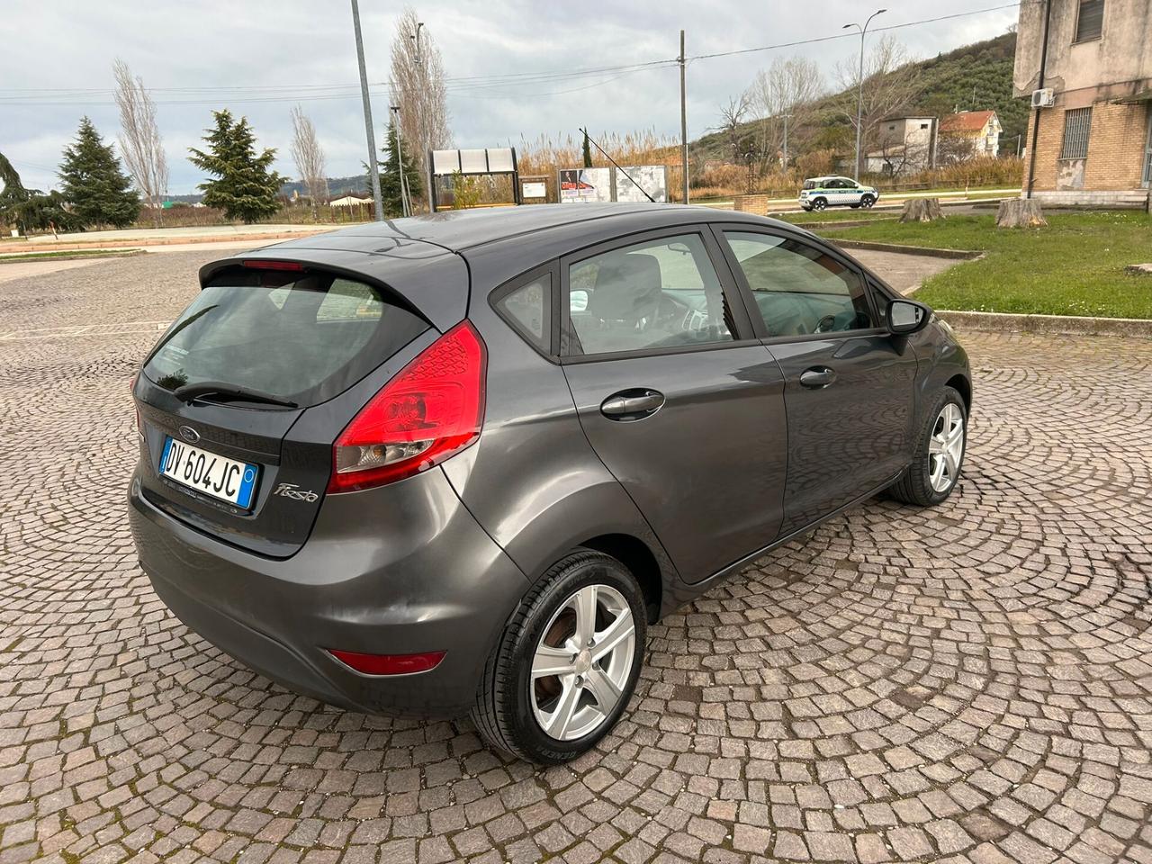Ford Fiesta 1.4 TDCi 68CV 5 porte Titanium