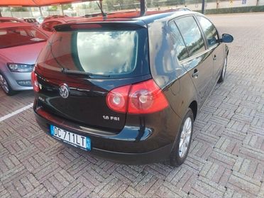 Volkswagen Golf 1.6 16V FSI 5p. Sportline