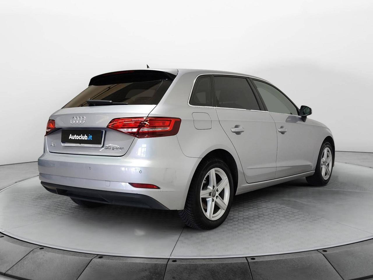 Audi A3 Sportback 30 1.5 g-tron Business 131cv
