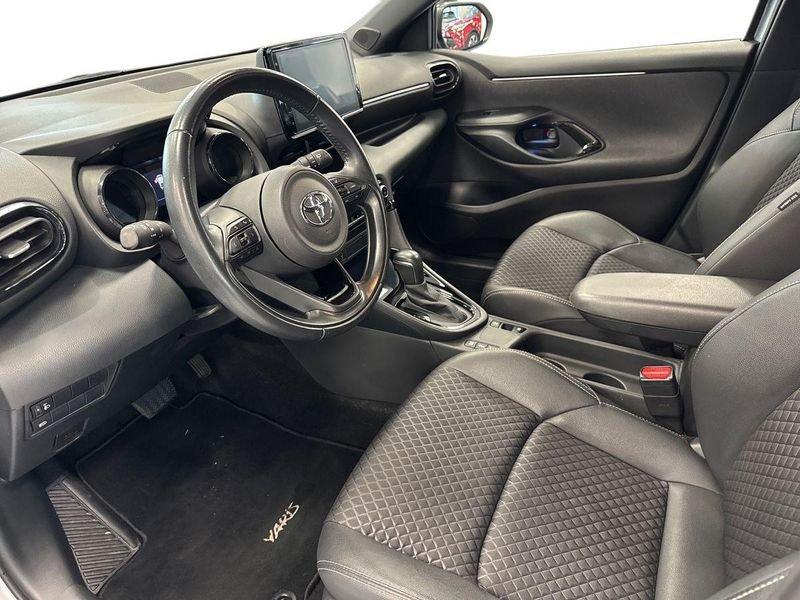 Toyota Yaris Hybrid Lounge MY22