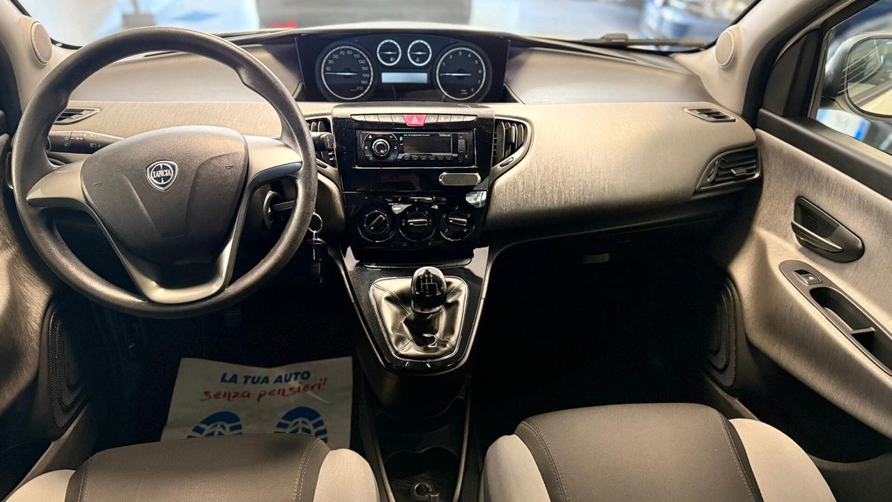 Lancia Ypsilon 0.9 TwinAir 85 CV 5 porte S&S Gold