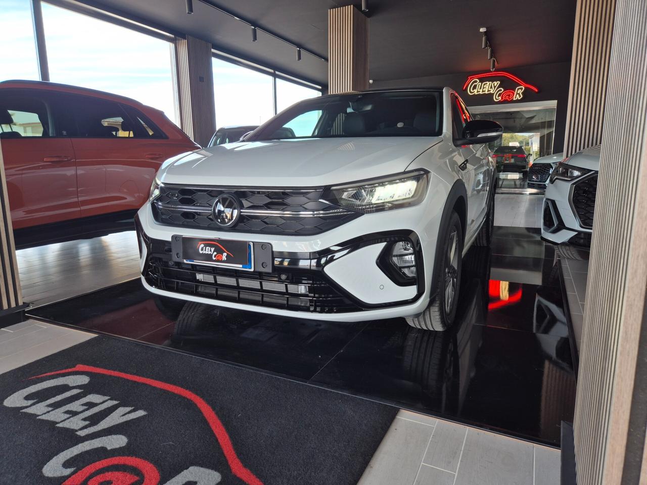 Volkswagen Taigo 1.0 TSI 110 CV R-Line KM0