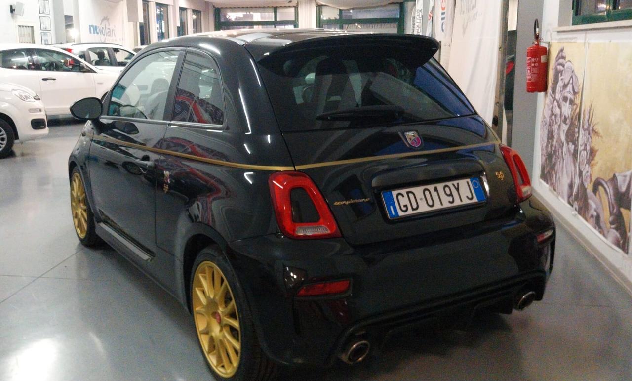 Abarth 595 1.4 Turbo T-Jet 165 CV Scorpioneoro