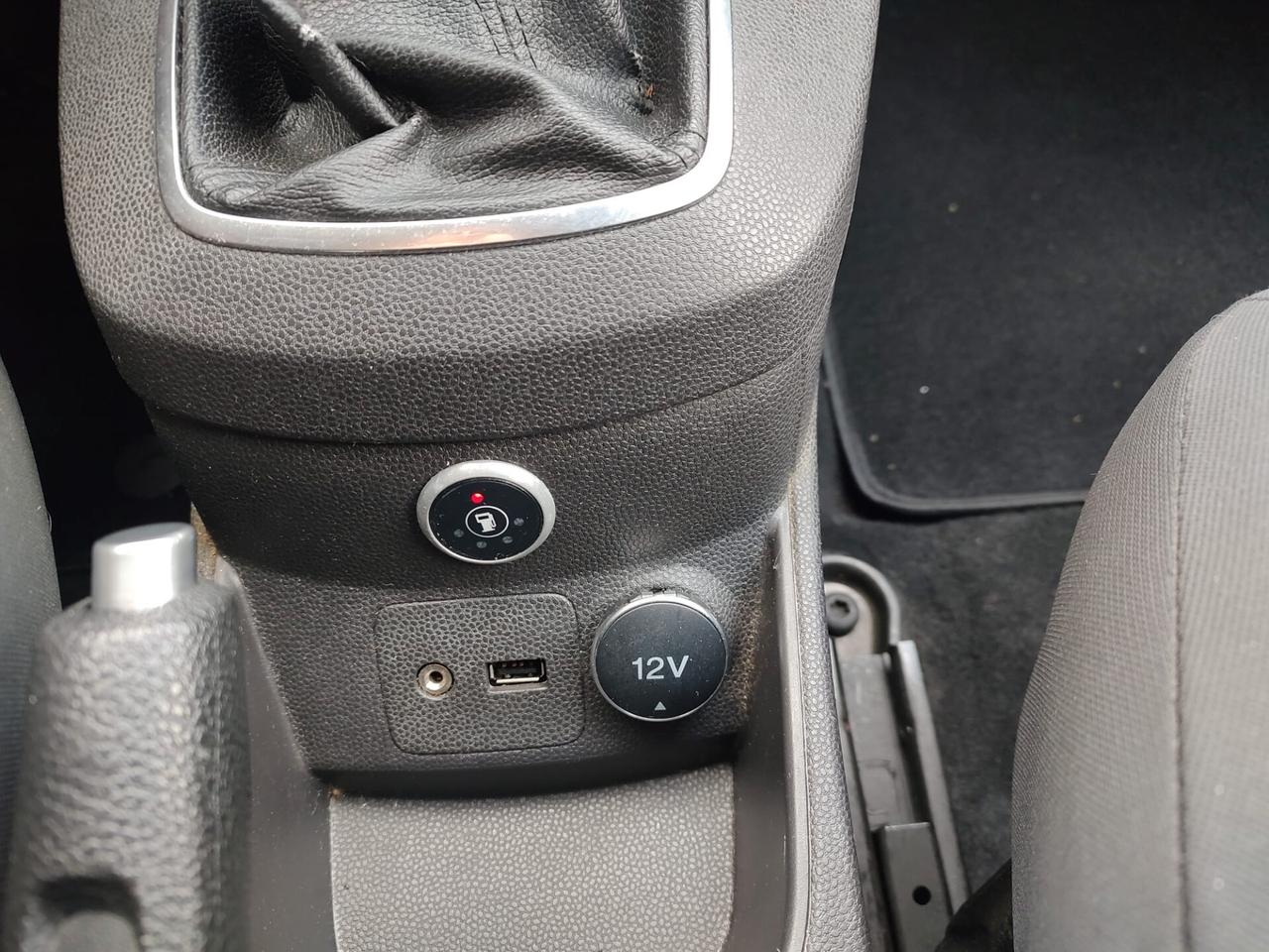 Ford Fiesta 1.4 5p. Bz.- GPL Titanium, SCADENZA 2033, OK NEOPATENTATI, GARANZIA L.12 MESI