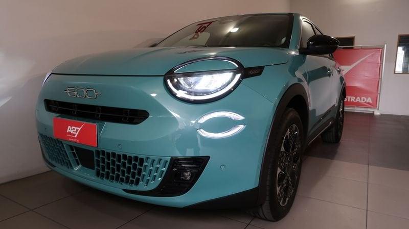 FIAT 600 1.2 Hybrid 145cv La Prima II