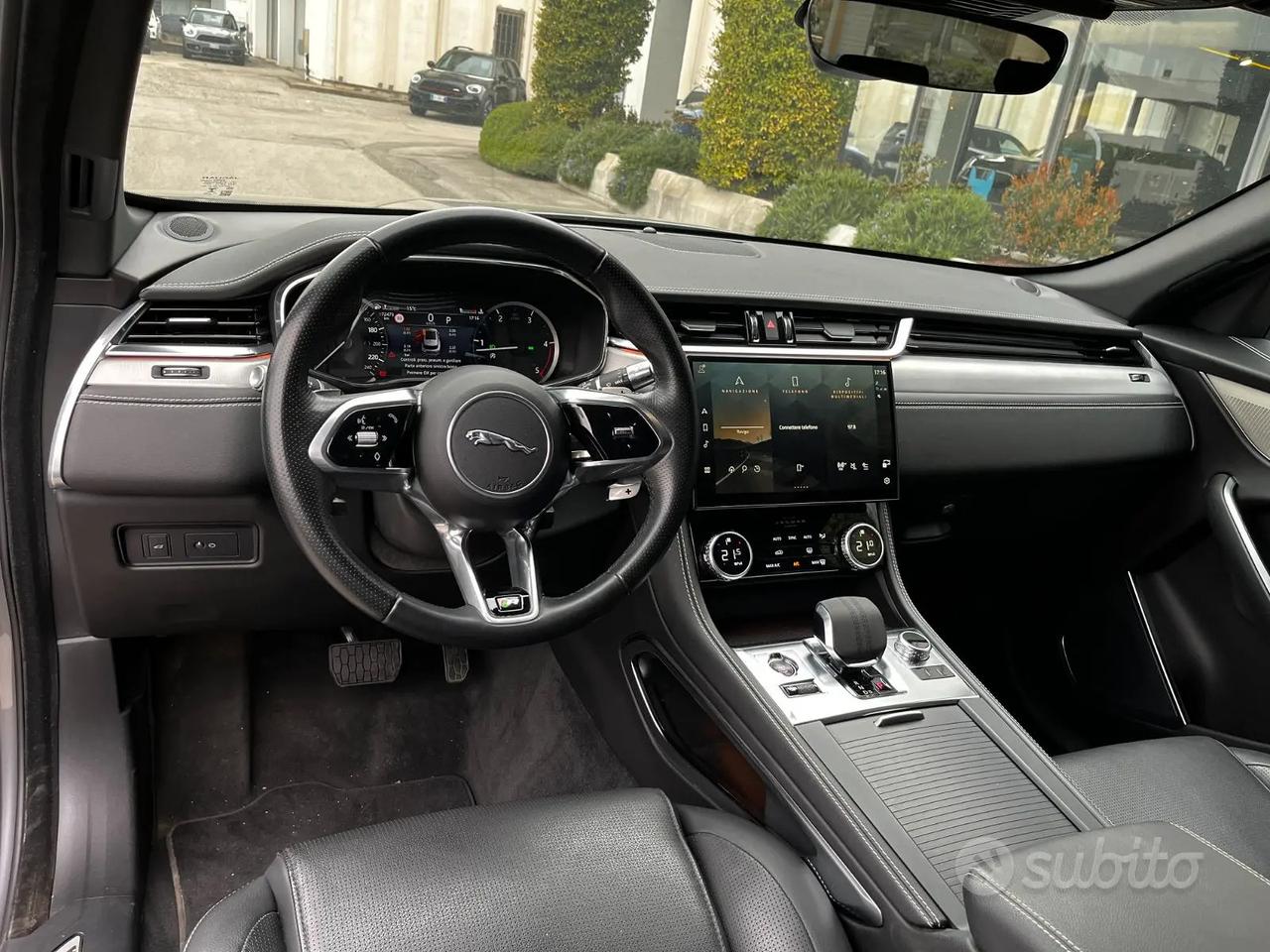 JAGUAR F-PACE 2.0 D 204CV AWD AUT.R-DYNAMIC S