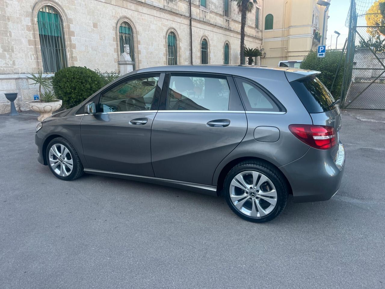 Mercedes-benz B 1.6 Cdi Automatic Executive 2019