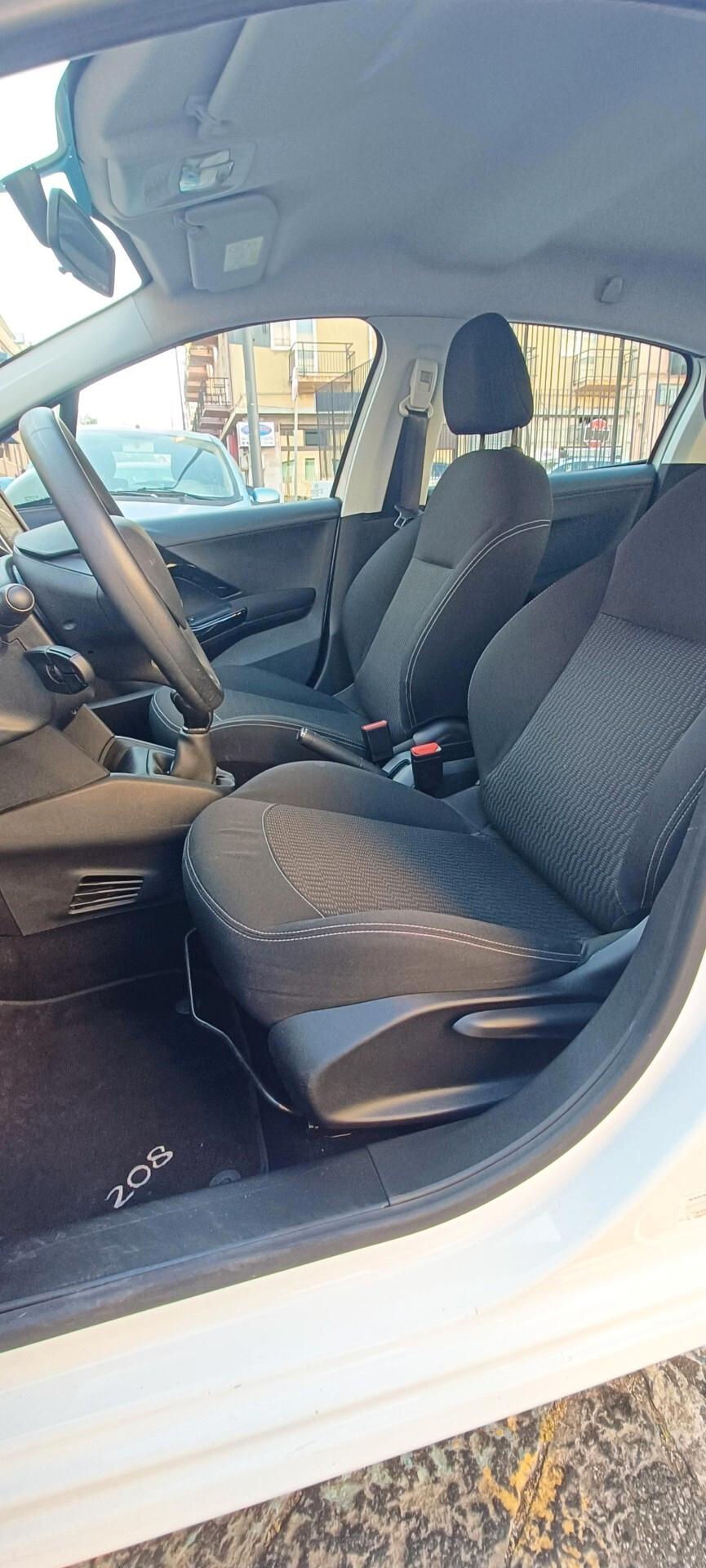 Peugeot 208 BlueHDi 75 5 porte Allure