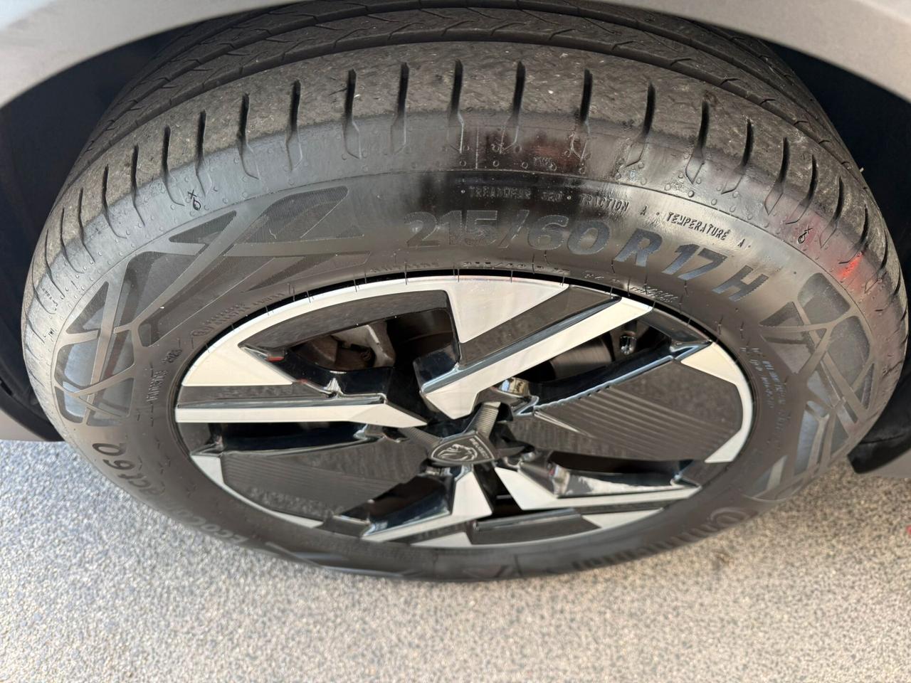 Peugeot 2008 PureTech 100 S&S Allure