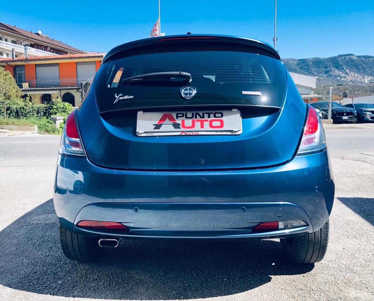 Lancia Ypsilon 1.0 5 porte S&S Hybrid Gold CARPLAY