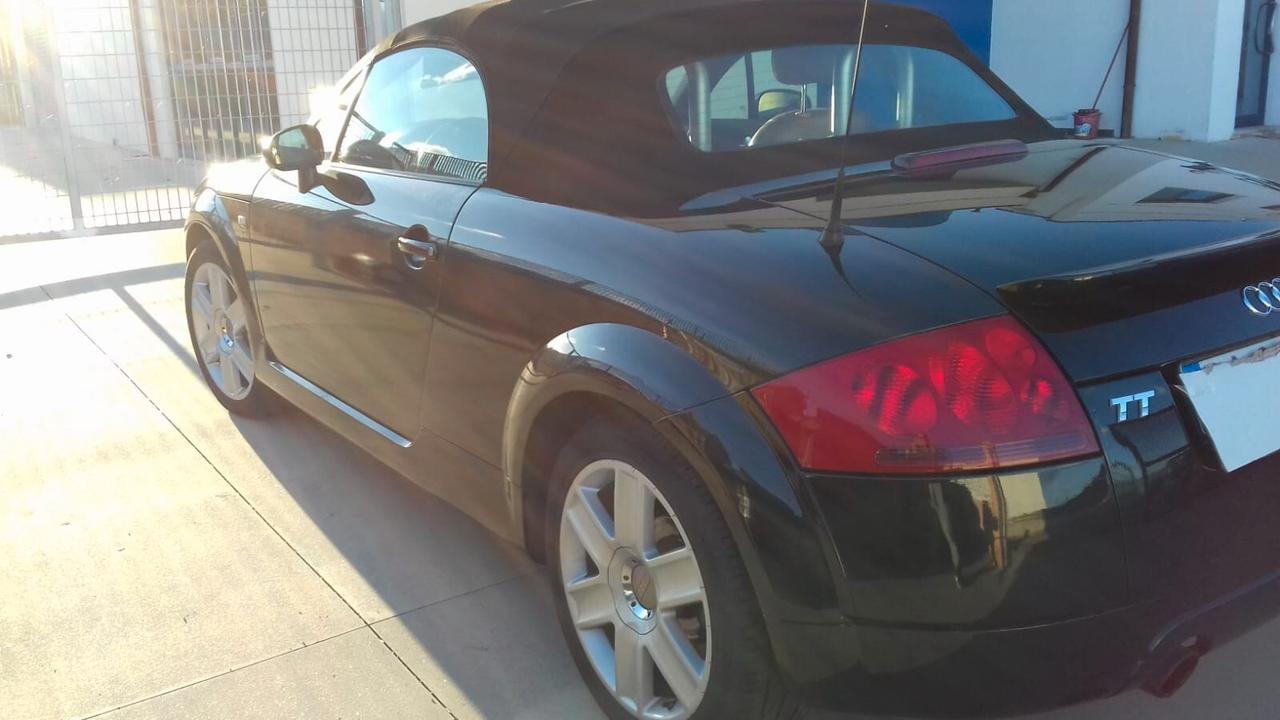 Audi TT Roadster 1.8 T 20V 190 CV cat
