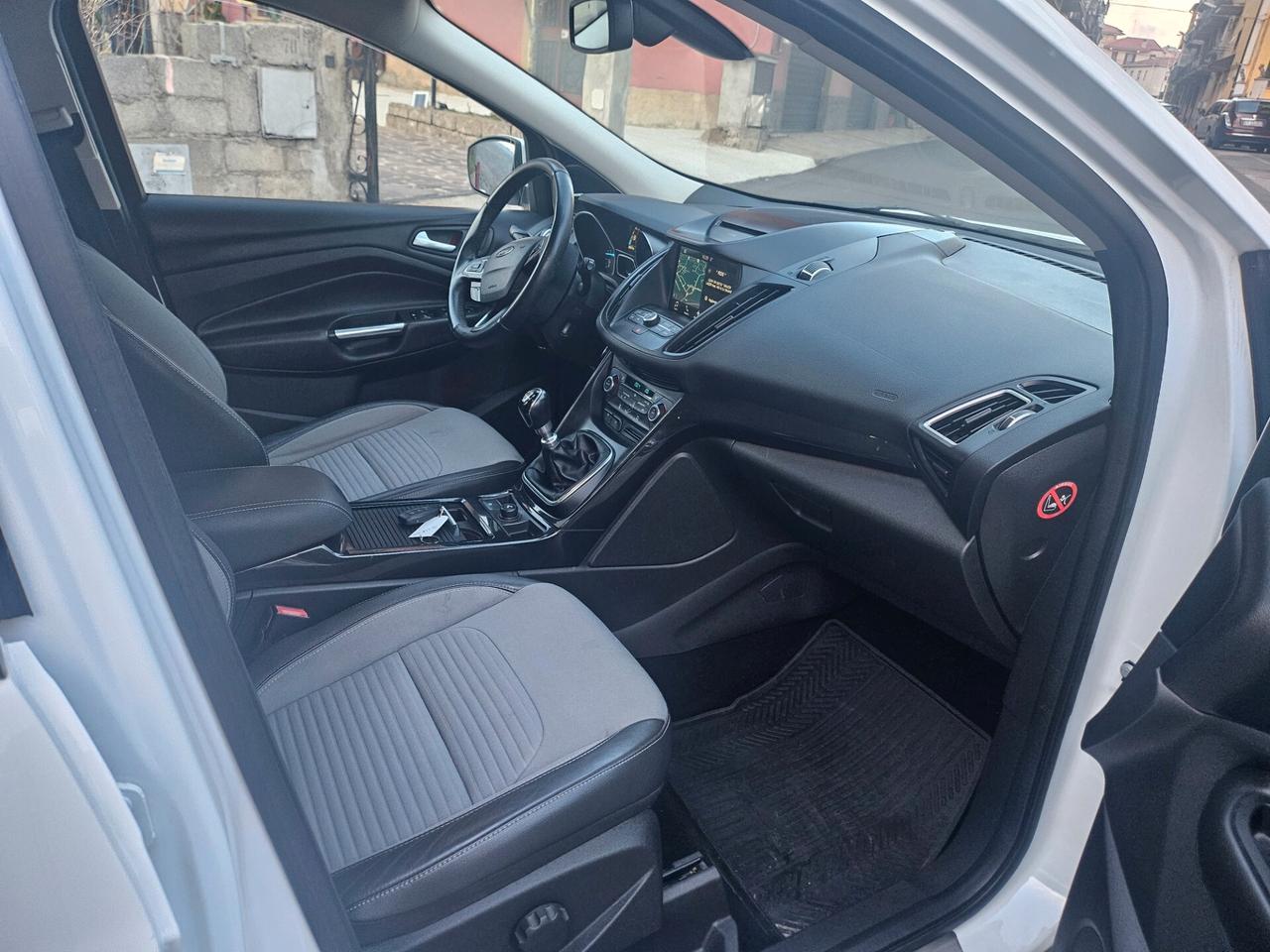 Ford Kuga 2.0 TDCI 150 CV 4WD Titanium 2016