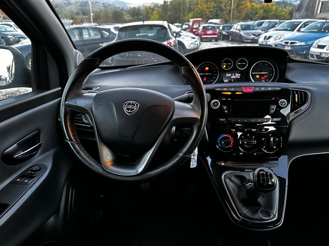Lancia Ypsilon 1.3 MJT 16V 95 CV 5 porte S&S Silver