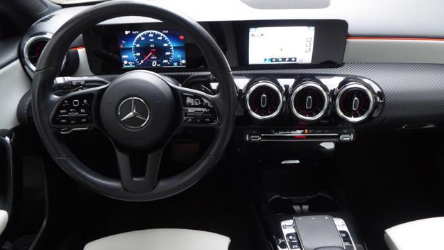 MERCEDES-BENZ A 180 d Automatic Business