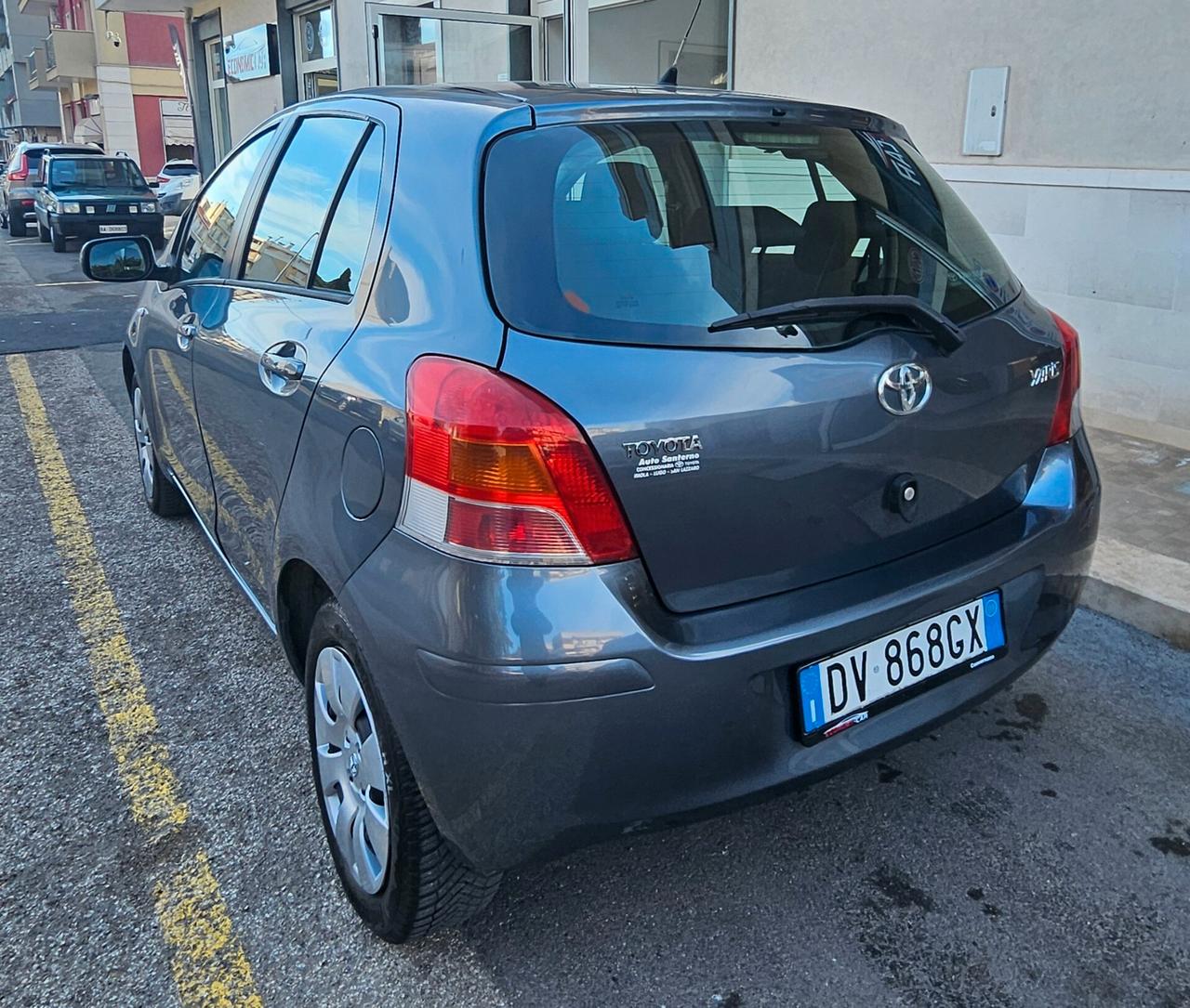 Toyota Yaris 1.0 5 porte Sol