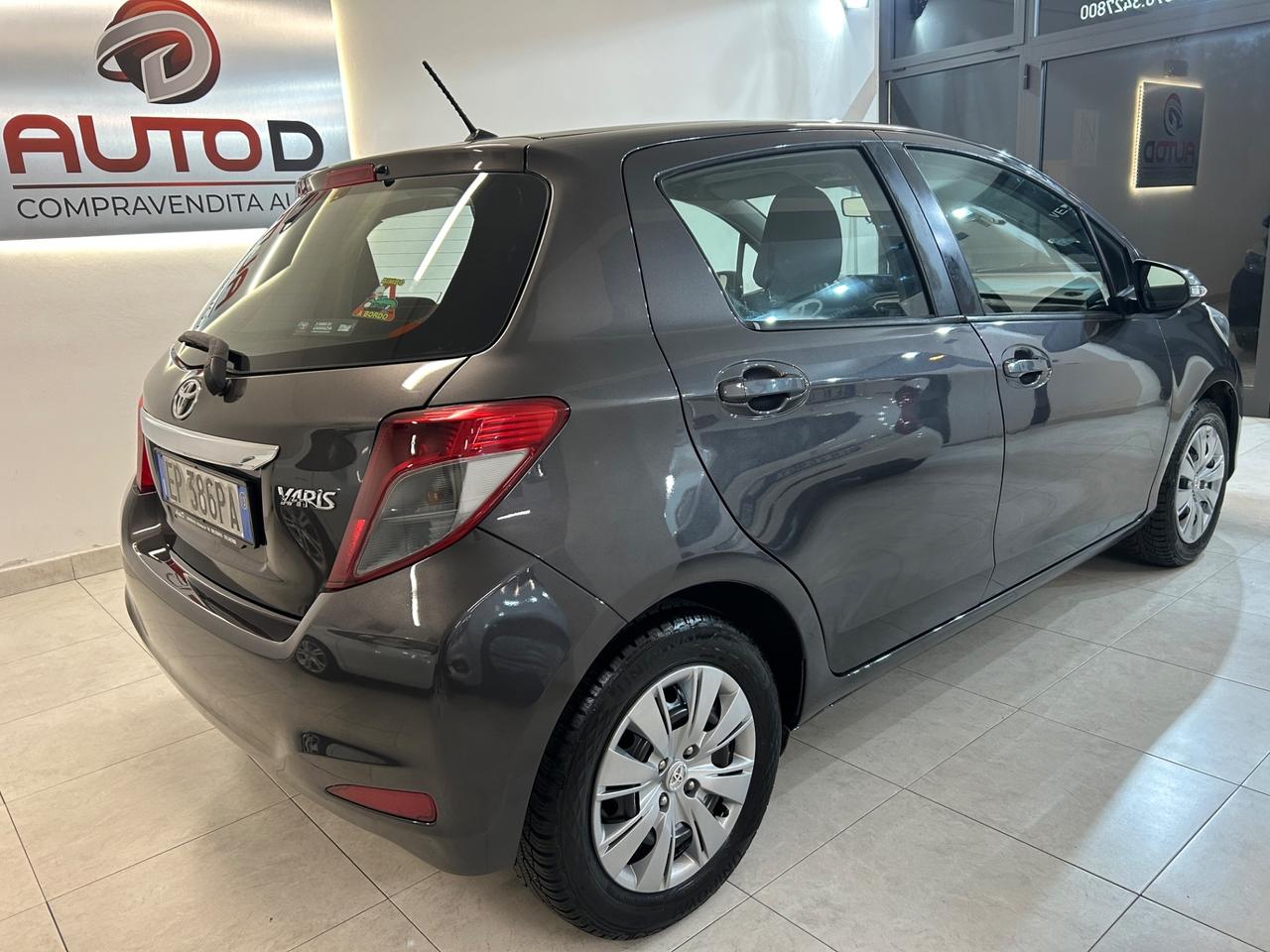 Toyota Yaris 1.0 benzina 51kw 2013