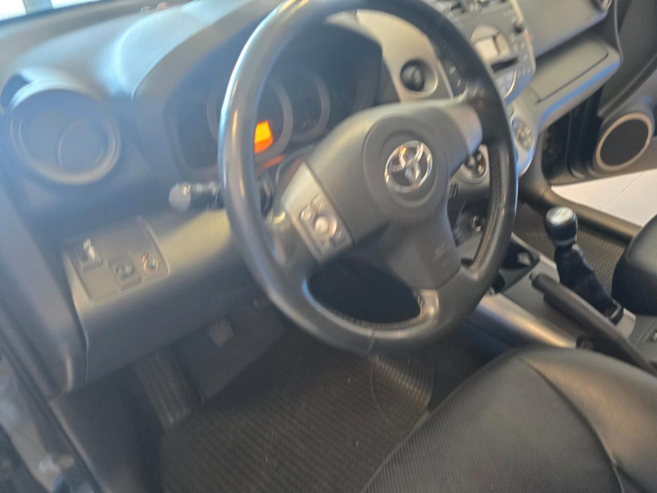 Toyota RAV 4 RAV4 2.2 D-4D 136 CV DPF Luxury