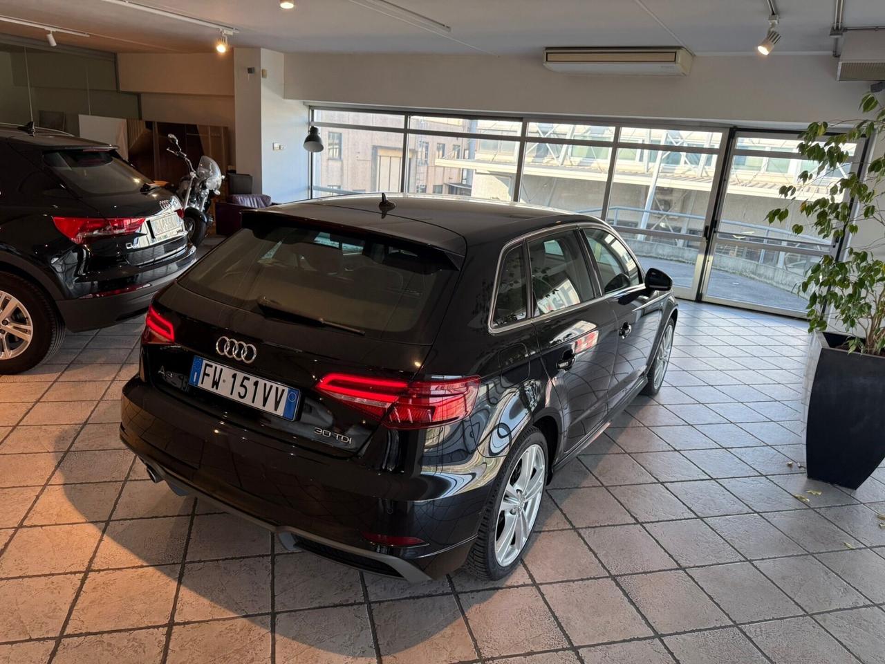 Audi A3 SPB 30 S line