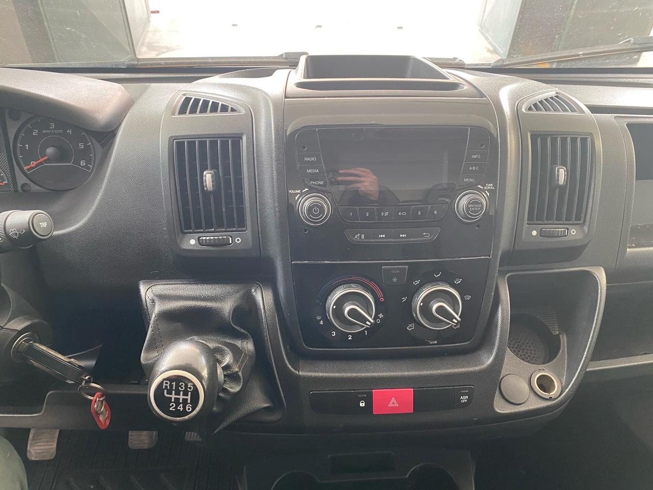 VENDITA AUTOCARRO: €17.000 IVA