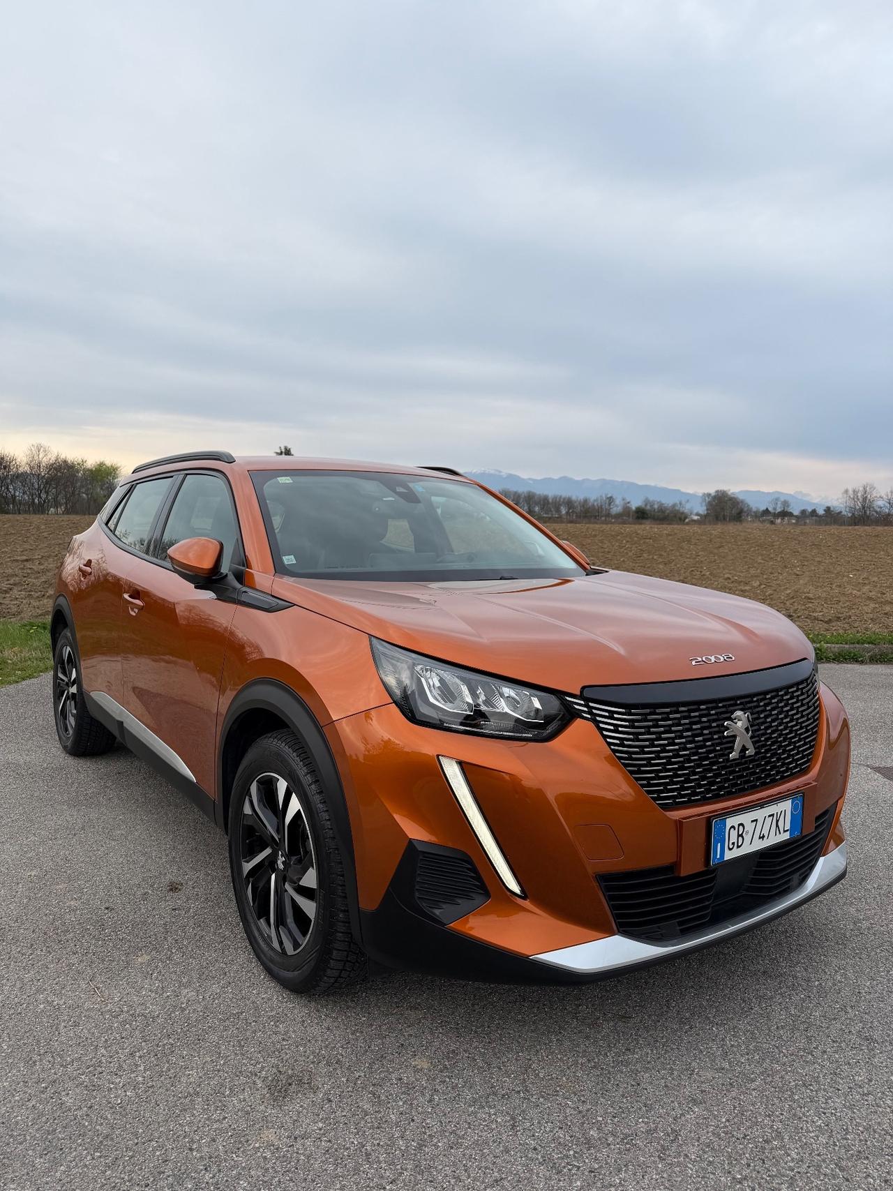 Peugeot 2008 PureTech 100 S&S Allure