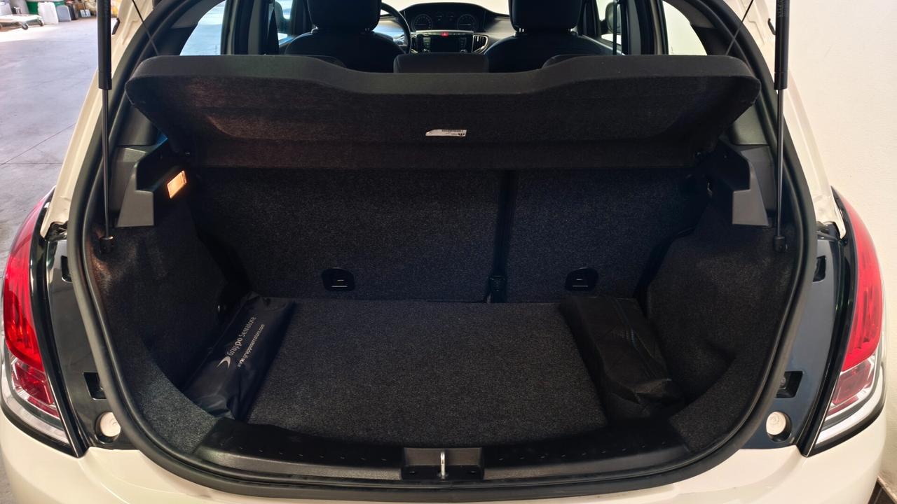 Lancia Ypsilon 1.2 69 CV 5 porte GPL Ecochic Gold