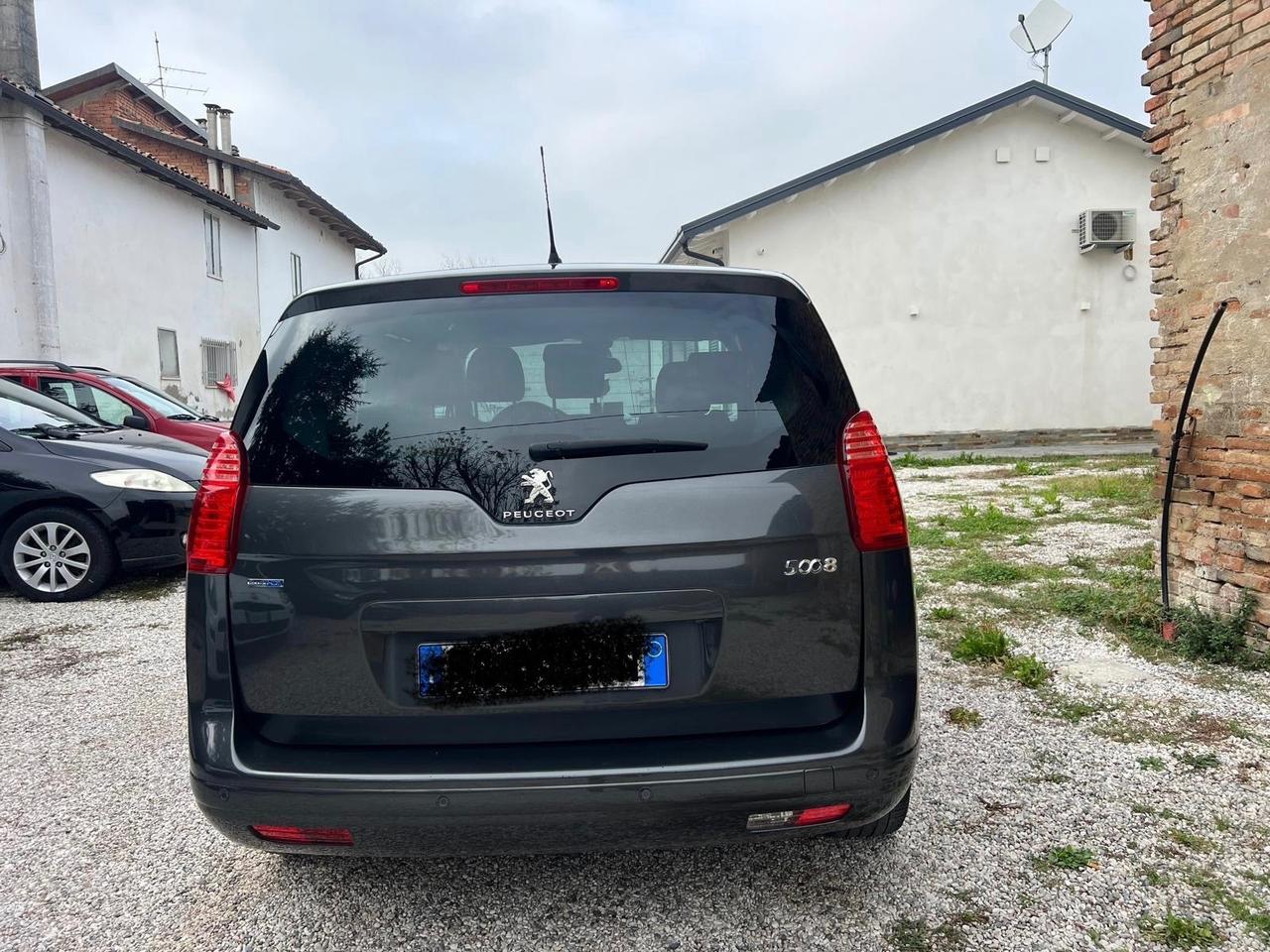 Peugeot 5008 BlueHDi 120 S&S Allure