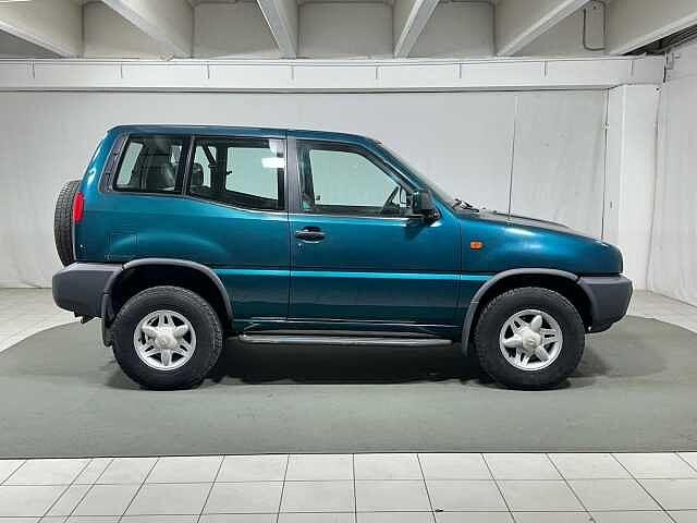 Nissan Terrano II 2.7 turbodiesel 3 porte SE