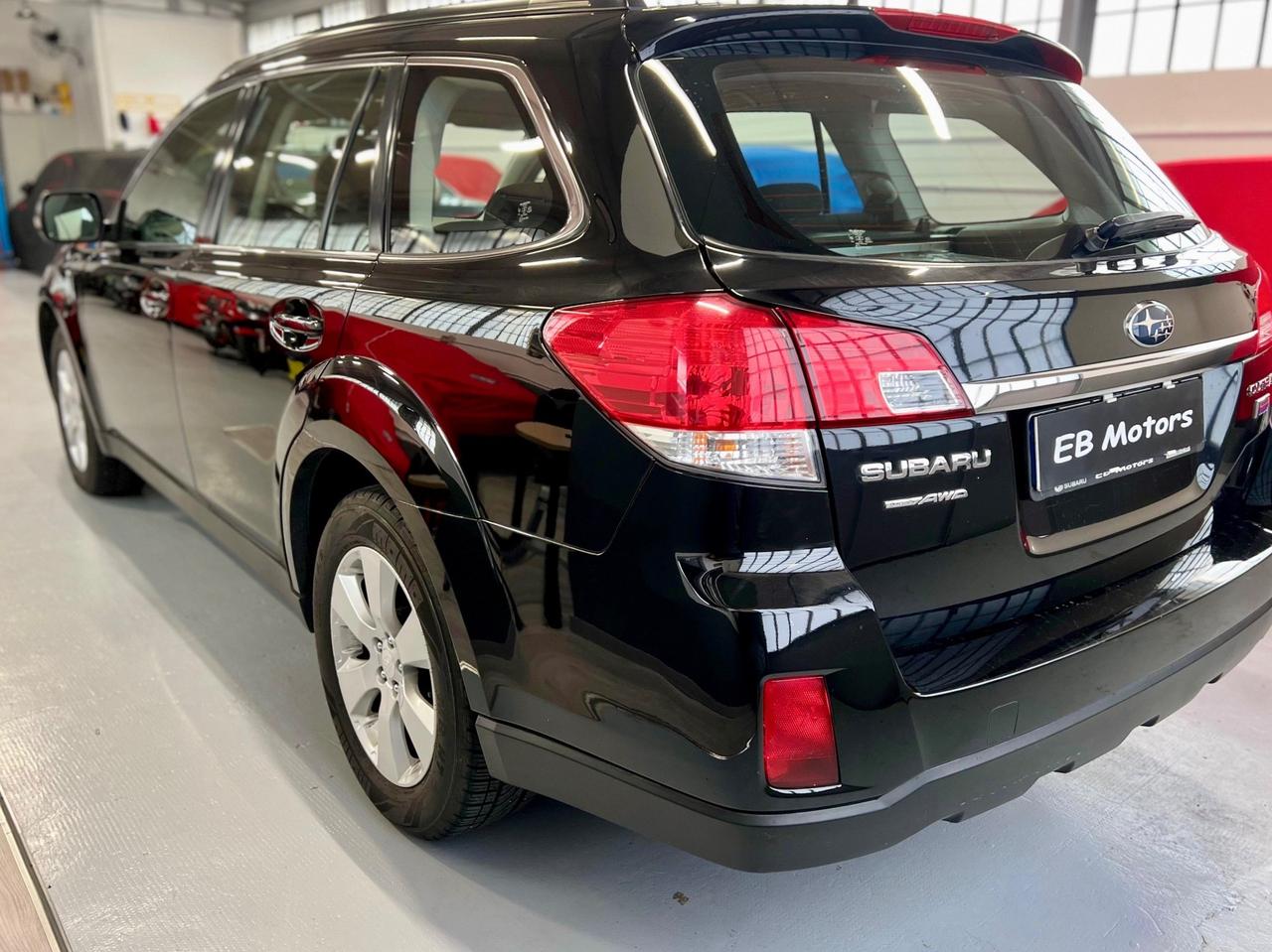 Subaru OUTBACK 2.0D 150cv Trend Limited 6m 4WD