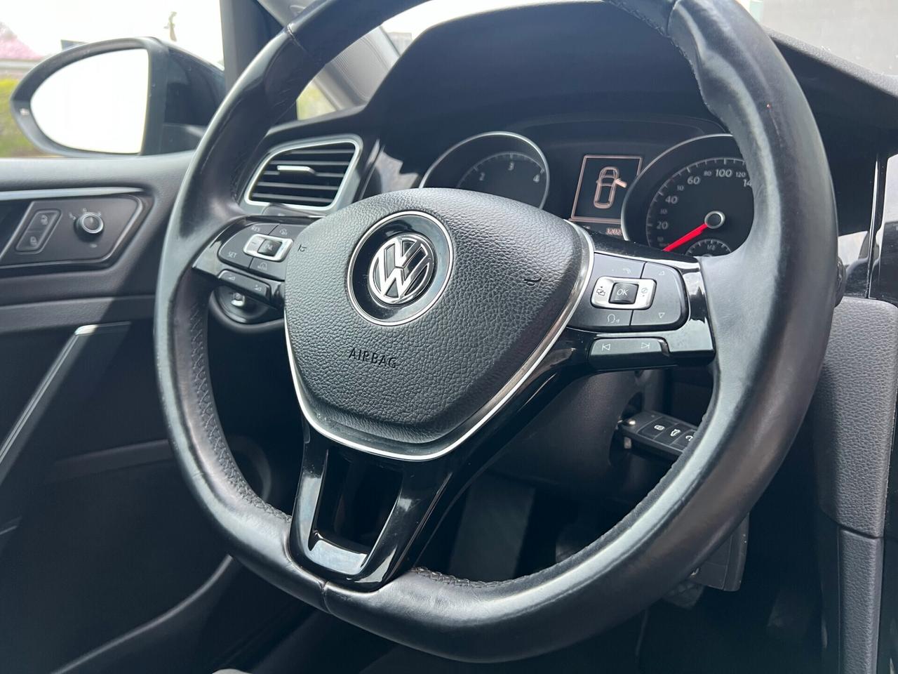 VW GOLF 7 1.6 TDI highline/UNICO PROP/GARANZIA