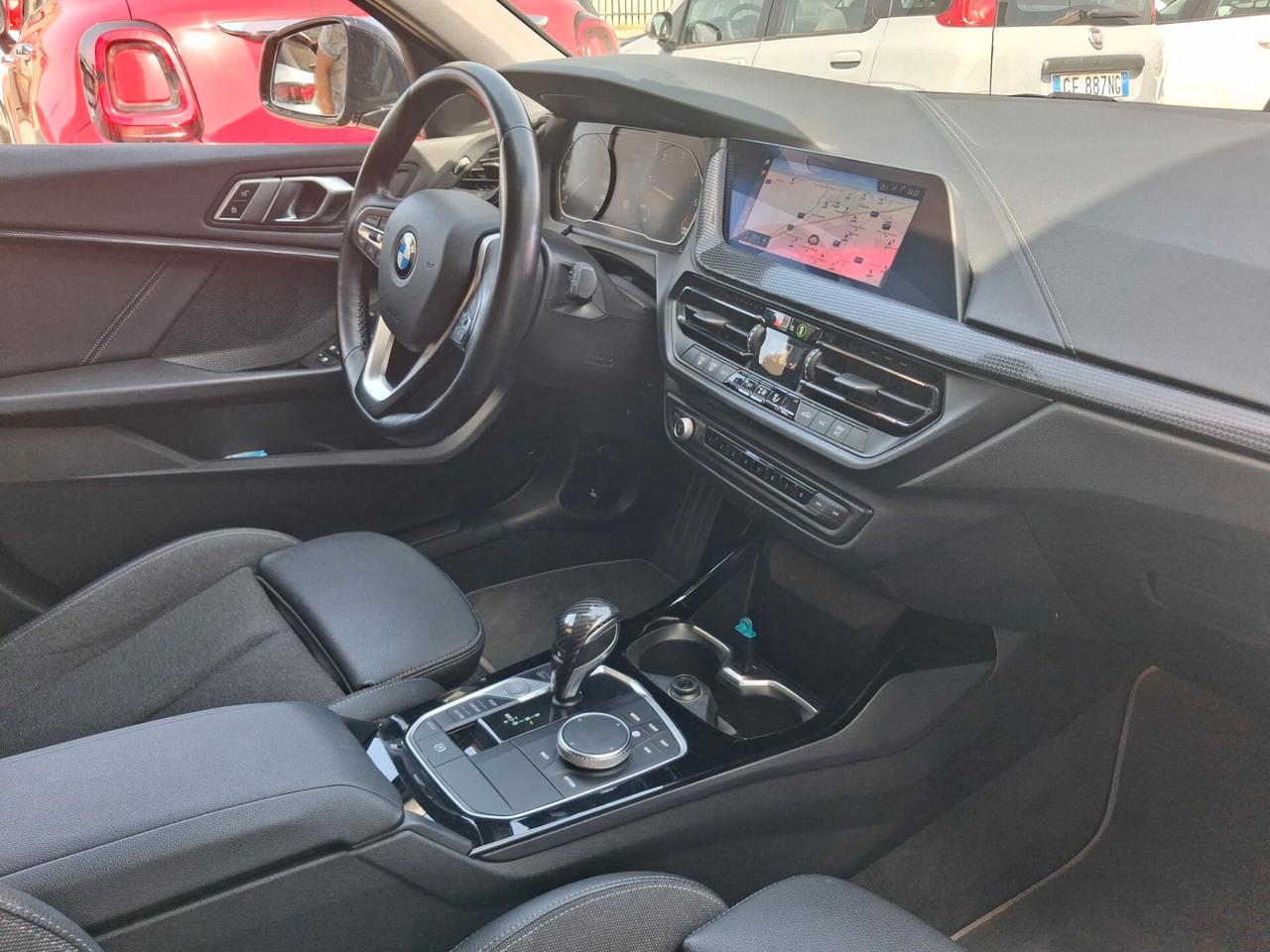Bmw 120d xDrive 5p. Sport 190 C.V. NAVIGATORE CAMBIO AUTOMATICO FARI FULL LED SOLI KM 59960 GARANZIA 12 MESI CERTIF. DI CONFORMITA'