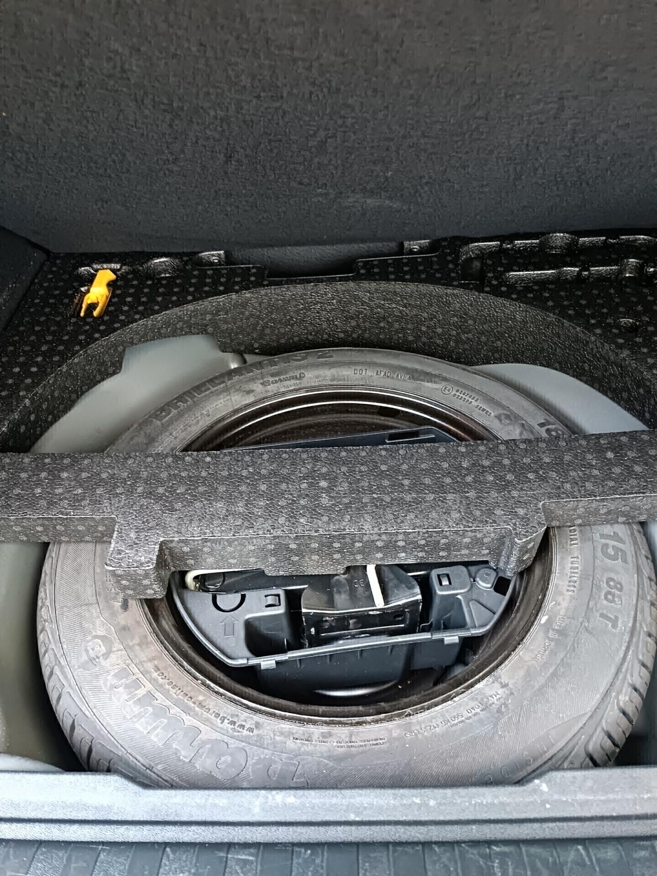 Peugeot 2008 1.2 49000KM-Cinghia Nuova-12/2019