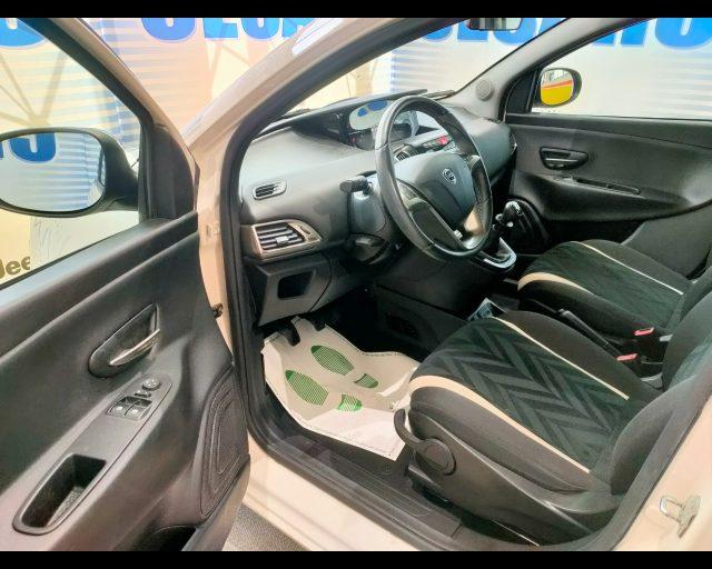 LANCIA Ypsilon 1.2 Gold 69cv