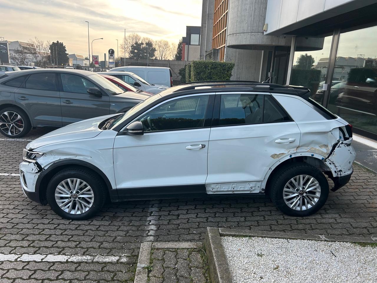 Volkswagen T-Roc 1.0 tsi Life DANNEGGIATA