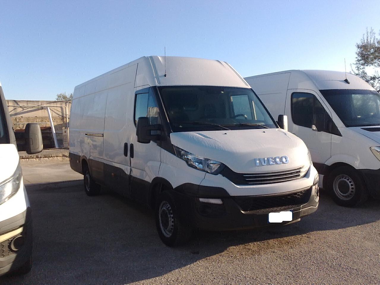 Iveco Daily 35s16 2.3hpt GRANVOLUME - 2017