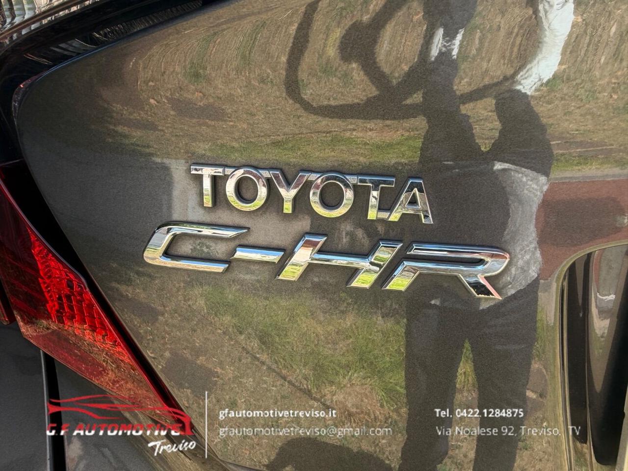 Toyota C-HR 1.8h Business e-cvt