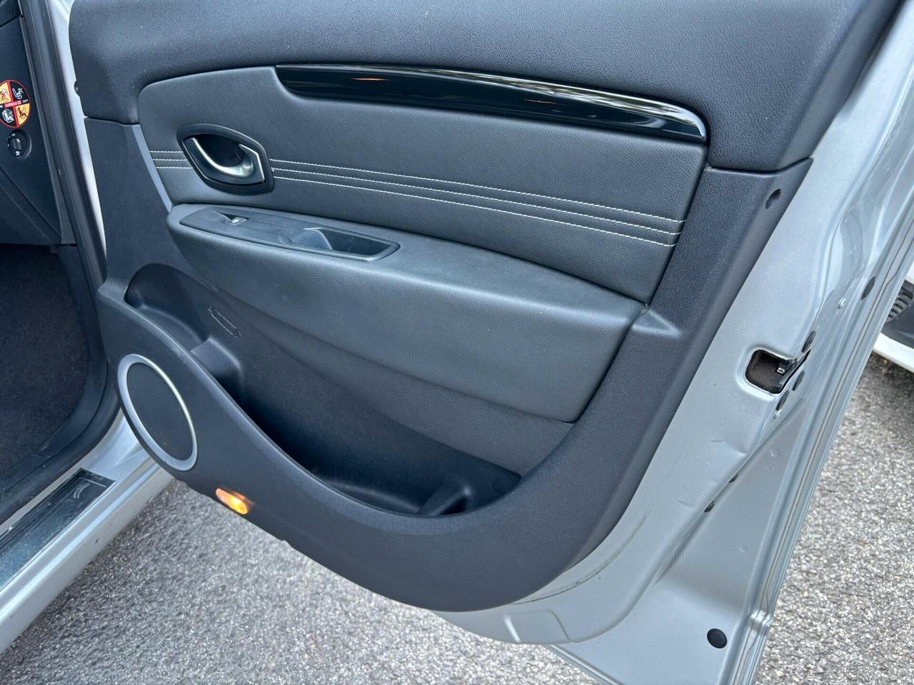 Renault Scenic X-Mod 1.5 dCi 110CV Luxe
