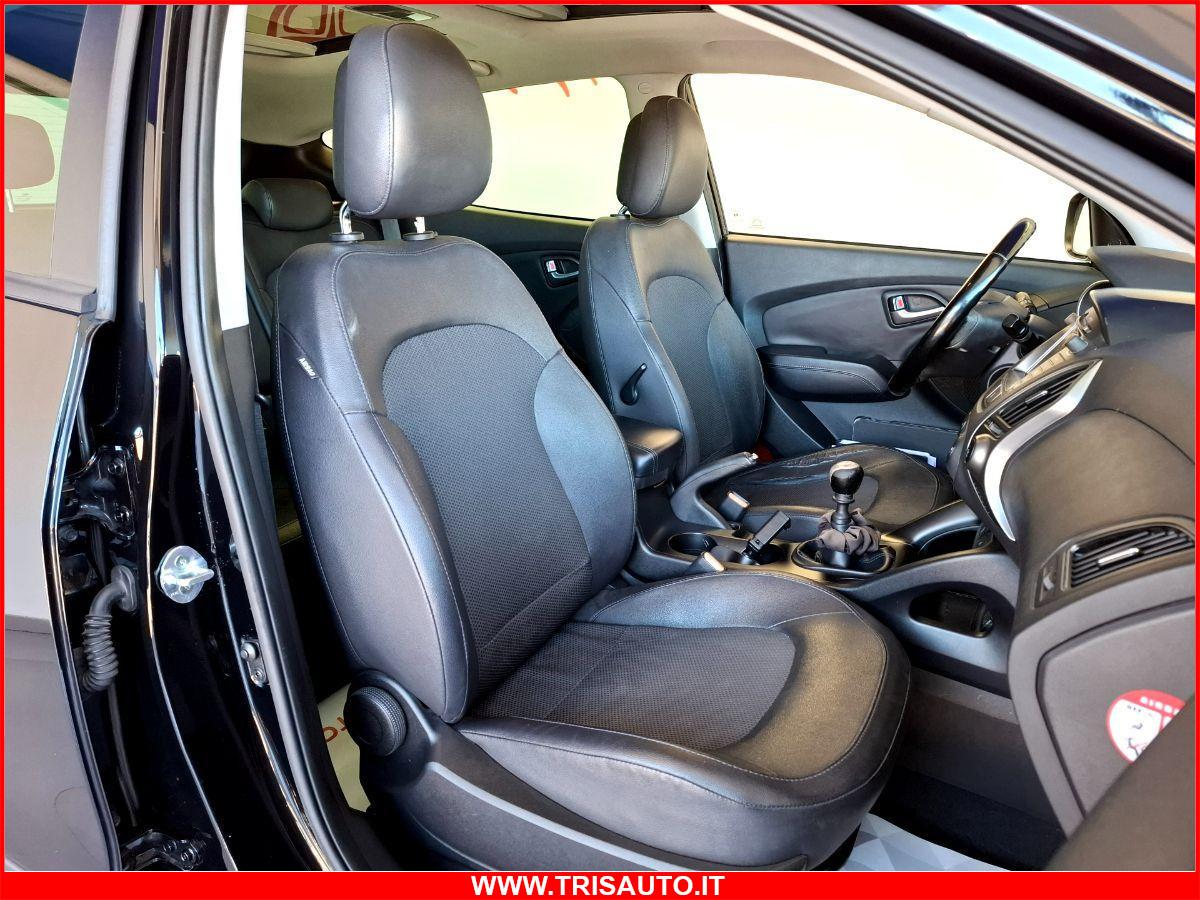 HYUNDAI iX35 1.7 Crdi Xpossible NEOPATENTATI (DOPPIO TETTO PANORAMICO APRIBILE)