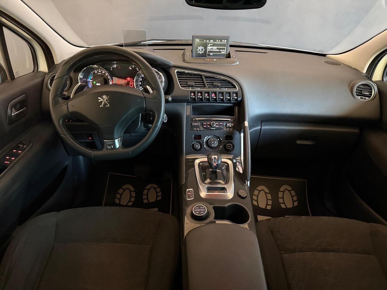 Peugeot 3008 HYbrid4
