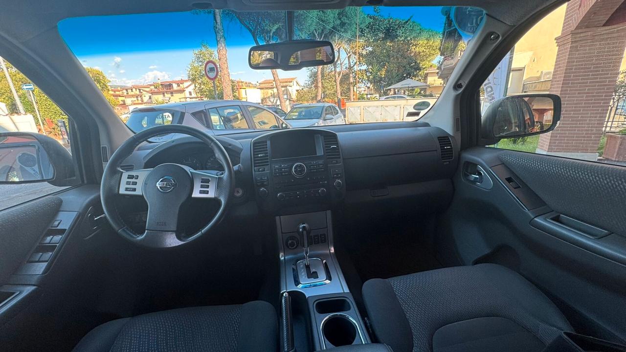 Navara 2.5 dCi 190CV 4 porte Double Cab LE pick-up lungo lunga cabina